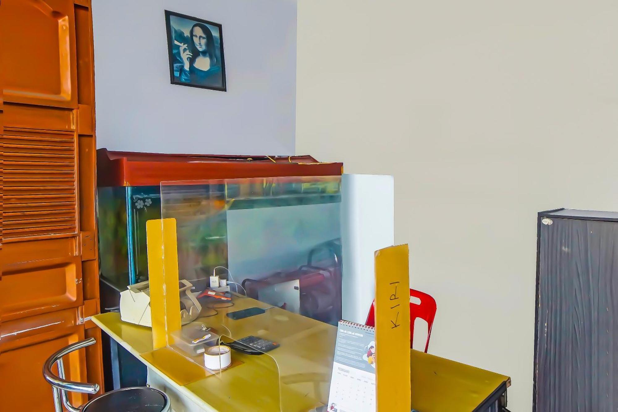 Oyo 92384 Homestay Vip Medan Exteriör bild