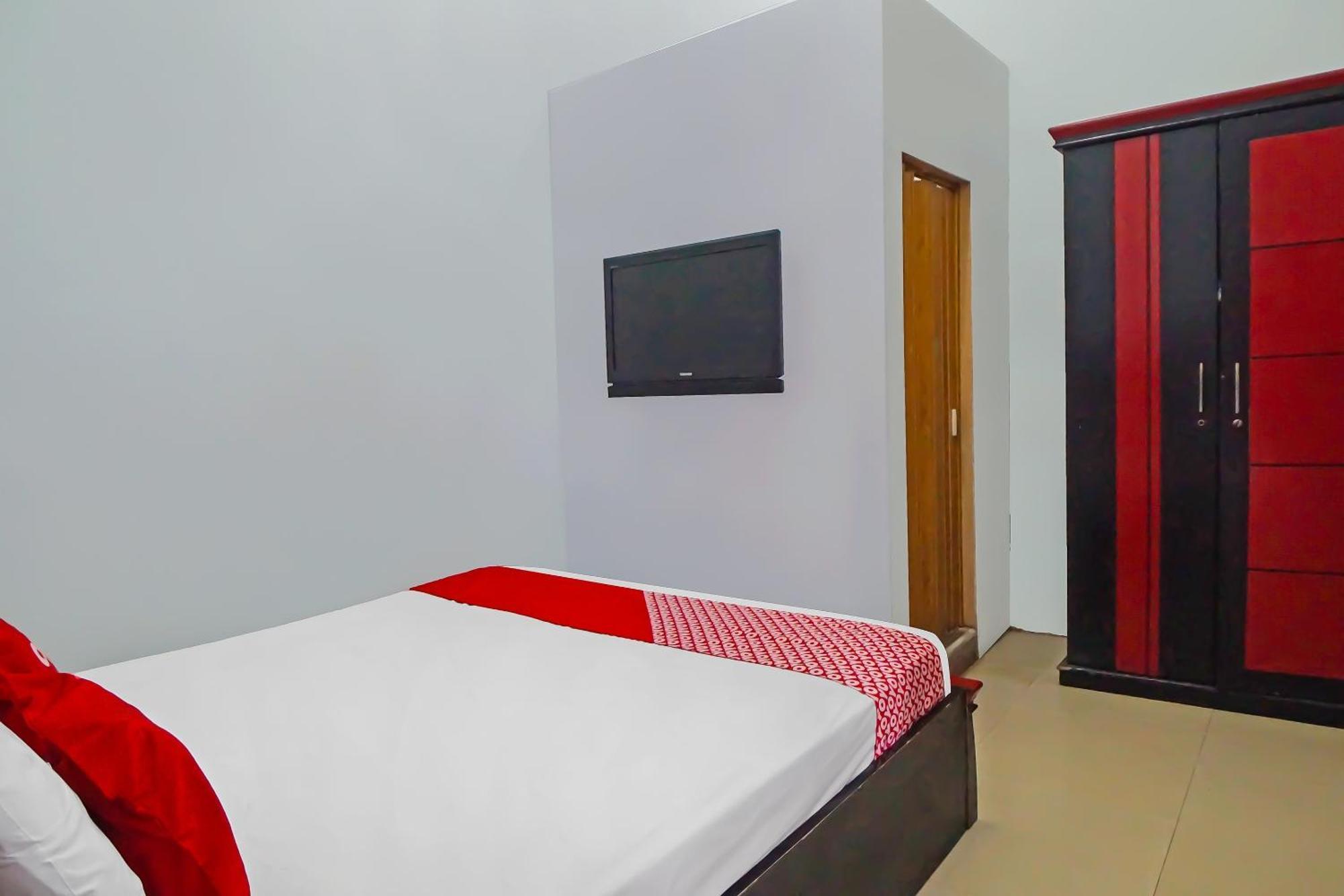 Oyo 92384 Homestay Vip Medan Exteriör bild